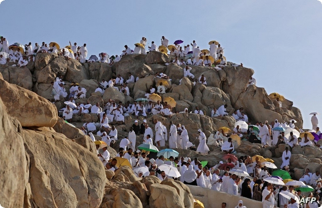 تفسير رؤية جبل عرفات في الحلم لابن سيرين والنابلسي