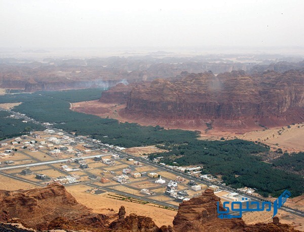 هو واحد من العديد من العجائب الجيولوجية في العلا