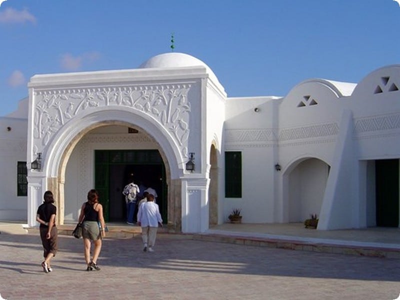 Tunisia19 دليل صور السياحة في مدن تونس 2024