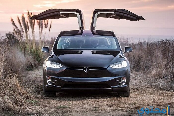 أهم مواصفات سيارة تيسلا إكس Tesla X