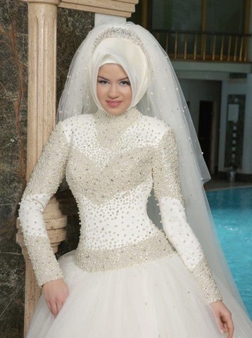 فساتين زفاف للمحجبات18 صور اجمل فساتين زفاف للمحجبات بتصميمات رائعة